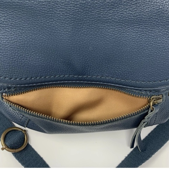 The Sak Navy Blue Leather Crossbody Bag Purse Handbag Zipper Pockets Lined inner - Picture 8 of 16